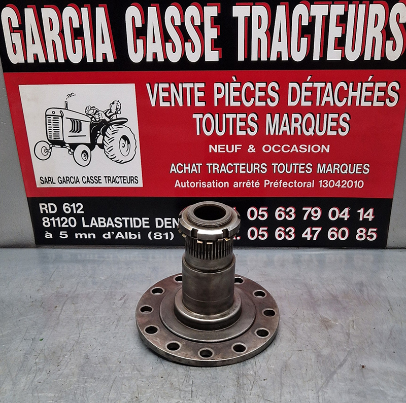 FUSEE PONT AVANT IH 844 ZF 1551