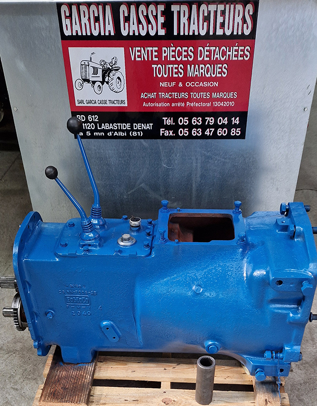 BOITE A VITESSE FORD 4000