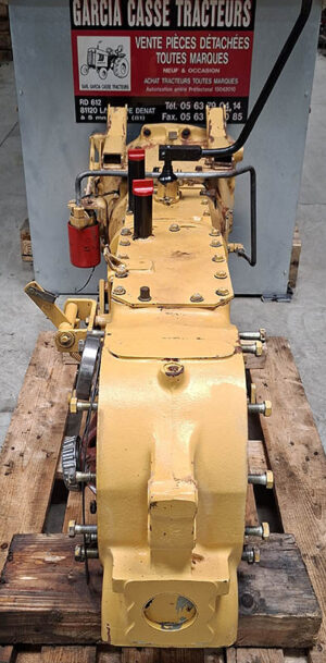 TRACTOPELLE FORD 555 4RM BOITE ET PONT ARRIERE OCCASION